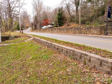 Explore this lovely residential building lot in downtown Black on Black Mountain Golf Course in North Carolina - for sale on GolfHomes.com, golf home, golf lot