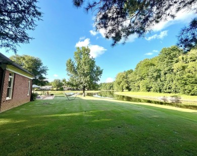 Exceptional 5BR/4.5BA home in Halle Plantation on a cove with on Memphis National Golf Club in Tennessee - for sale on GolfHomes.com, golf home, golf lot