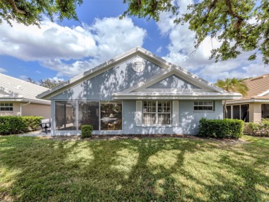 Golfers, tennis and pickleball players, swimmers, and/or all on Plantation Golf and Country Club in Florida - for sale on GolfHomes.com, golf home, golf lot