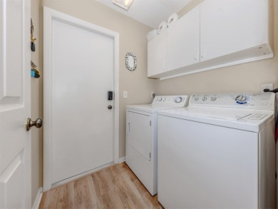 Golfers, tennis and pickleball players, swimmers, and/or all on Plantation Golf and Country Club in Florida - for sale on GolfHomes.com, golf home, golf lot