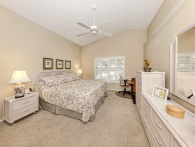 Golfers, tennis and pickleball players, swimmers, and/or all on Plantation Golf and Country Club in Florida - for sale on GolfHomes.com, golf home, golf lot