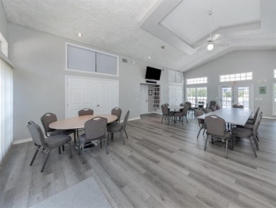 Golfers, tennis and pickleball players, swimmers, and/or all on Plantation Golf and Country Club in Florida - for sale on GolfHomes.com, golf home, golf lot