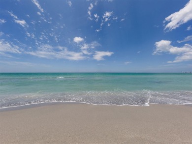 Golfers, tennis and pickleball players, swimmers, and/or all on Plantation Golf and Country Club in Florida - for sale on GolfHomes.com, golf home, golf lot