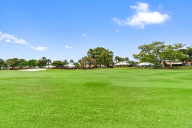 2/3 Bedroom - 1 Story Villa with Garage and Golf Course Views! on Hunters Run Golf and Country Club in Florida - for sale on GolfHomes.com, golf home, golf lot