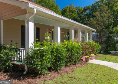 Perfect Location! This beautiful home is situated on the 17th on Canongate On White Oak Golf Course in Georgia - for sale on GolfHomes.com, golf home, golf lot