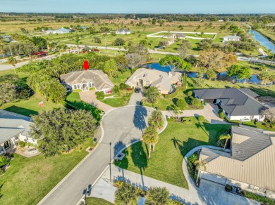 Meticulously Maintained 3BR/3BA  plus den Pool Home in Meadowood on Meadowood Golf and Tennis Club in Florida - for sale on GolfHomes.com, golf home, golf lot