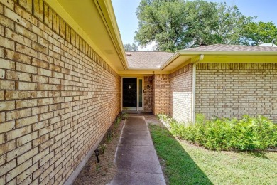 Welcome to 3300 Sherwood St. in Willow Park, Texas--a stunning 3 on Squaw Creek Golf Club in Texas - for sale on GolfHomes.com, golf home, golf lot