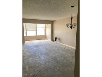 Opportunity to purchase this 2 bedroom, 1 bathroom ground floor on Seven Lakes Golf and Tennis Community in Florida - for sale on GolfHomes.com, golf home, golf lot