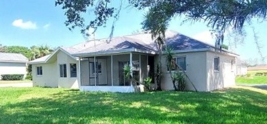 Charming 2/2 in Gated Ocala Palms 55+ Community - Priced Under on Ocala Palms Golf and Country Club in Florida - for sale on GolfHomes.com, golf home, golf lot
