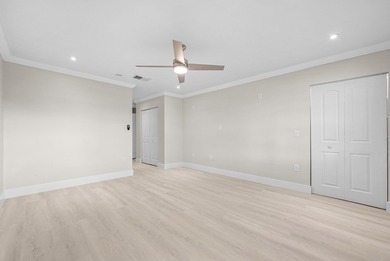 LAST UNIT REMAINING WITH NEW BUYER INCENTIVE! Photos virtually on Hunters Run Golf and Country Club in Florida - for sale on GolfHomes.com, golf home, golf lot