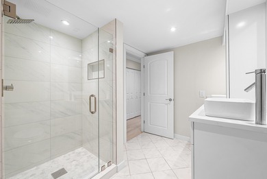 LAST UNIT REMAINING WITH NEW BUYER INCENTIVE! Photos virtually on Hunters Run Golf and Country Club in Florida - for sale on GolfHomes.com, golf home, golf lot