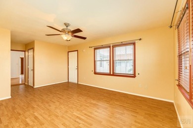 CHARMING THREE-BEDROOM CANAL HOME IN JAMAICA BEACH has a on Galveston Country Club in Texas - for sale on GolfHomes.com, golf home, golf lot