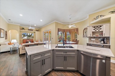 Live the Florida Dream in Stoneybrook golf community!

Welcome on Stoneybrook Golf Club in Florida - for sale on GolfHomes.com, golf home, golf lot