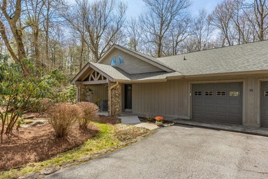 Nestled in Wildcat Cliffs Country Club, this lovely, comfortable on Wildcat Cliffs Country Club in North Carolina - for sale on GolfHomes.com, golf home, golf lot
