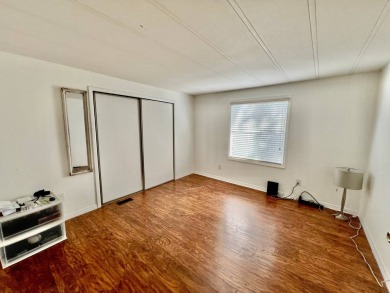 LAKEFRONT, SELLER IS VERY MOTIVATED, BRING ALL OFFERS! Home is on Water Oak Country Club Estates in Florida - for sale on GolfHomes.com, golf home, golf lot