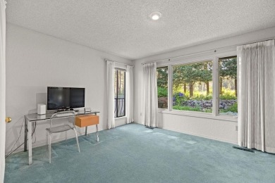 Incredibly rare opportunity to live on Kalispel Golf and Country on Spokane Country Club in Washington - for sale on GolfHomes.com, golf home, golf lot