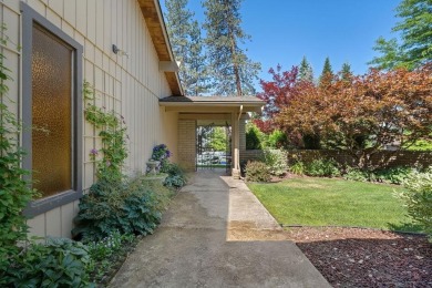 Incredibly rare opportunity to live on Kalispel Golf and Country on Spokane Country Club in Washington - for sale on GolfHomes.com, golf home, golf lot