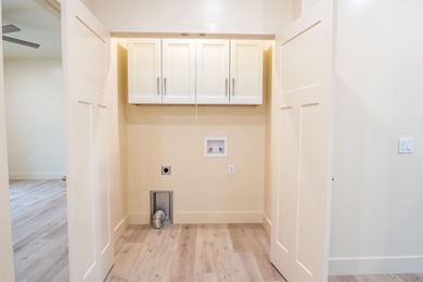 Luxury condominium located on Cooper's Hawk Golf Course on Coopers Hawk in Arkansas - for sale on GolfHomes.com, golf home, golf lot