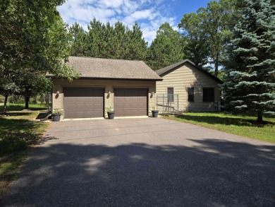 The Perfect Ranch Home for You!  This Well Maintained home on Mound View Golf and Country Club in Wisconsin - for sale on GolfHomes.com, golf home, golf lot