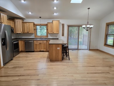 The Perfect Ranch Home for You!  This Well Maintained home on Mound View Golf and Country Club in Wisconsin - for sale on GolfHomes.com, golf home, golf lot