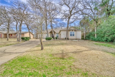 This is a super nice home in Hilltop Lakes and in a great on Hilltop Lakes Resort Golf Club in Texas - for sale on GolfHomes.com, golf home, golf lot