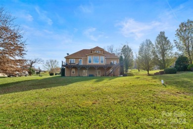 Impressive move-in ready contemporary home located on the golf on High Vista Country Club in North Carolina - for sale on GolfHomes.com, golf home, golf lot