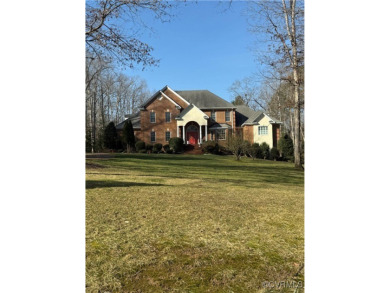 BEAUTIFUL TRANSITIONAL IN A GOLF COURSE COMMUNITY. THIS HOME HAS on Lake Chesdin Golfers Club in Virginia - for sale on GolfHomes.com, golf home, golf lot