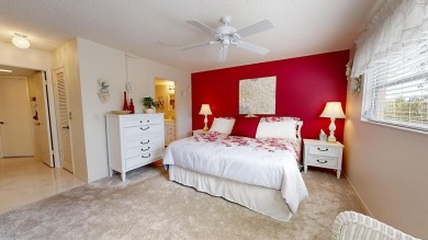 Under contract-accepting backup offers. Welcome to your fully on Pinebrook/Ironwood Golf Course in Florida - for sale on GolfHomes.com, golf home, golf lot