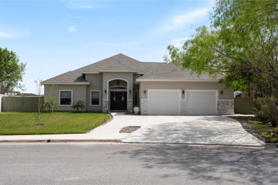 Beautiful, elegant, and cozy home! Great location at the on Brownsville Golf Center in Texas - for sale on GolfHomes.com, golf home, golf lot