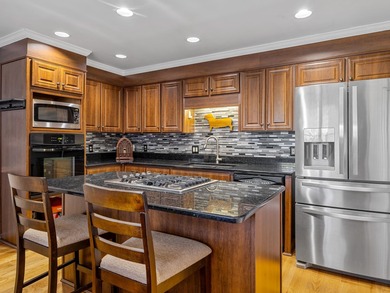 Welcome to this beautiful one-owner, all-brick 3-bedroom, 2.5 on River Falls Plantation in South Carolina - for sale on GolfHomes.com, golf home, golf lot