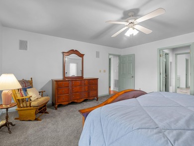 Welcome to this beautiful one-owner, all-brick 3-bedroom, 2.5 on River Falls Plantation in South Carolina - for sale on GolfHomes.com, golf home, golf lot