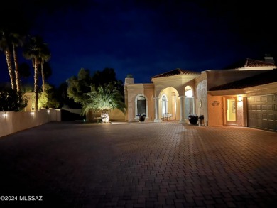 Beautiful Custom Built Tucson National home on the 17th Green on Omni Tucson National Golf Resort and Spa - Sonoran in Arizona - for sale on GolfHomes.com, golf home, golf lot