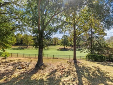 Welcome to this beautiful one-owner, all-brick 3-bedroom, 2.5 on River Falls Plantation in South Carolina - for sale on GolfHomes.com, golf home, golf lot