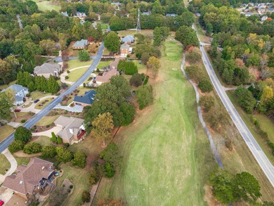 Welcome to this beautiful one-owner, all-brick 3-bedroom, 2.5 on River Falls Plantation in South Carolina - for sale on GolfHomes.com, golf home, golf lot