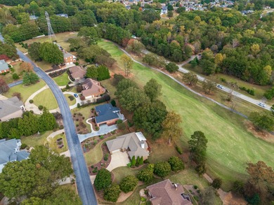 Welcome to this beautiful one-owner, all-brick 3-bedroom, 2.5 on River Falls Plantation in South Carolina - for sale on GolfHomes.com, golf home, golf lot
