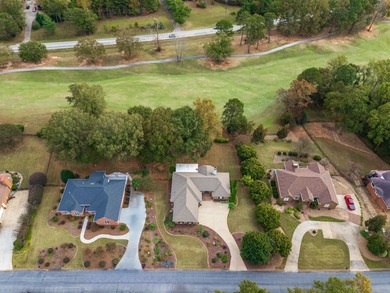 Welcome to this beautiful one-owner, all-brick 3-bedroom, 2.5 on River Falls Plantation in South Carolina - for sale on GolfHomes.com, golf home, golf lot
