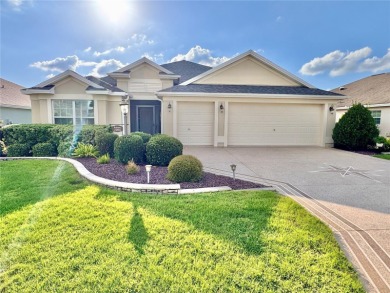 This beautifully maintained and move-in ready Iris Designer home on The Links of Spruce Creek in Florida - for sale on GolfHomes.com, golf home, golf lot
