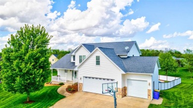 GREAT LOCATION!!!!  This home is nestled amongst similar quality on Washington Golf and Country Club in Iowa - for sale on GolfHomes.com, golf home, golf lot