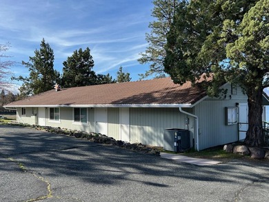 Nice level lot for your dream home, near the country club on Lake Shastina Golf Course in California - for sale on GolfHomes.com, golf home, golf lot