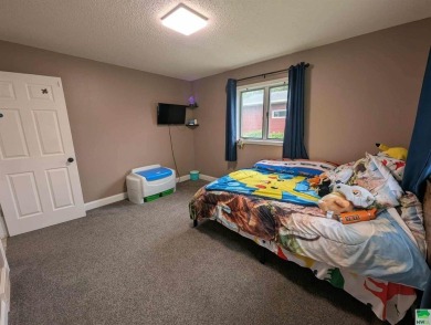 This is small town living at its best. This is a fantastic 3 on Akron Golf Course in Iowa - for sale on GolfHomes.com, golf home, golf lot
