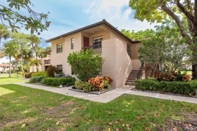 Gorgeous and fully updated WATERFRONT, lake view, corner unit in on Boca Lago Golf and Country Club in Florida - for sale on GolfHomes.com, golf home, golf lot