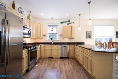 Welcome to a special Hills Quarter home. The home offers great on King Carter Golf Course in Virginia - for sale on GolfHomes.com, golf home, golf lot