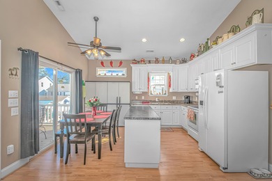 Do you want to live on VACATION full time or have a fabulous on Prestwick Country Club in South Carolina - for sale on GolfHomes.com, golf home, golf lot