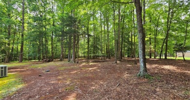 Welcome to Hummingbird Cottage! This 3-BR, 2-bathroom home is on Kinderton Country Club in Virginia - for sale on GolfHomes.com, golf home, golf lot