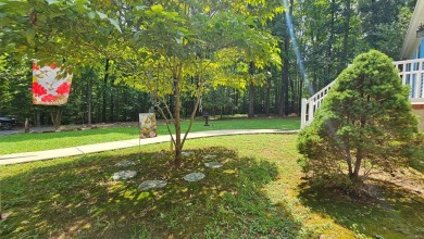 Welcome to Hummingbird Cottage! This 3-BR, 2-bathroom home is on Kinderton Country Club in Virginia - for sale on GolfHomes.com, golf home, golf lot