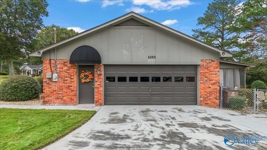 Welcome to this stunning 4-bedroom, 2-bath ranch-style home in on Burningtree Country Club in Alabama - for sale on GolfHomes.com, golf home, golf lot