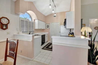 Second floor unit that sparkles when you walk in the door! Two on Aberdeen Golf and Country Club in Florida - for sale on GolfHomes.com, golf home, golf lot