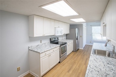 Newly Reduced Price! Renovated 3 bedroom 3 bath townhome that on La Vida Country Club in Georgia - for sale on GolfHomes.com, golf home, golf lot