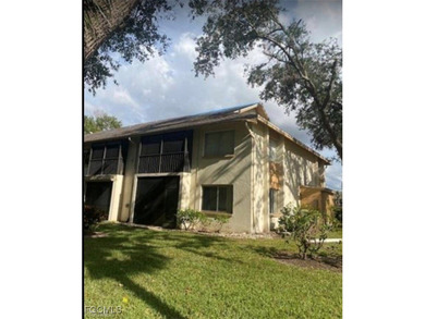 Rare Corner End Unit in Timberline Village at Cross Creek! This on Cross Creek Country Club in Florida - for sale on GolfHomes.com, golf home, golf lot