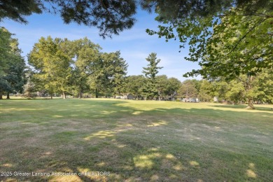 Take a look at this updated 3 bed 1 1/2 bath end unit condo in on Lake O The Hills Golf Course in Michigan - for sale on GolfHomes.com, golf home, golf lot